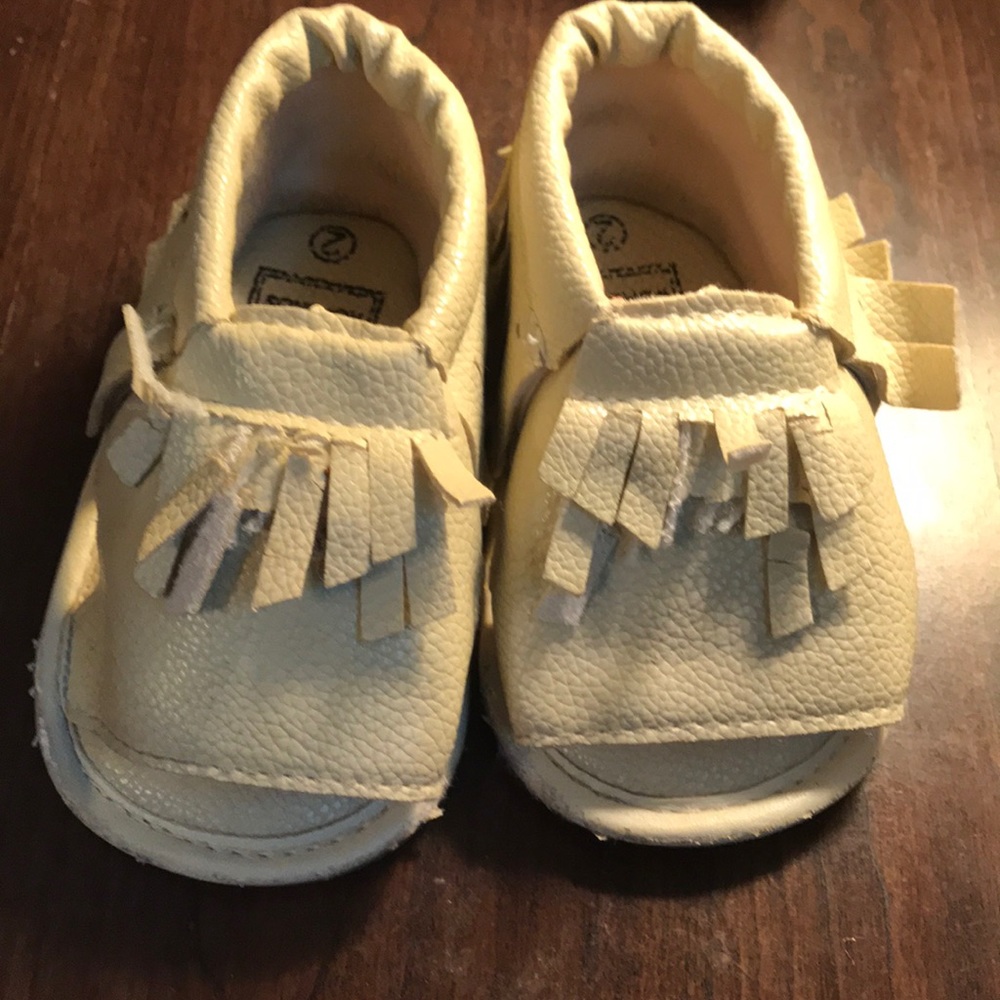 Moccasin type sandal